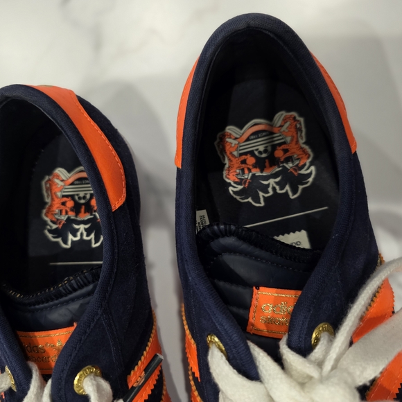 The Hundreds Kids Shoes - Navy and Orange - Picture 4 of 9